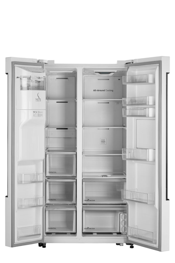 عکاسی یخچال و فریزرهای شرکت هیمالیا به صورت زمینه سفید و برای استفاده در وب سایت و طرحی کاتالوگ 