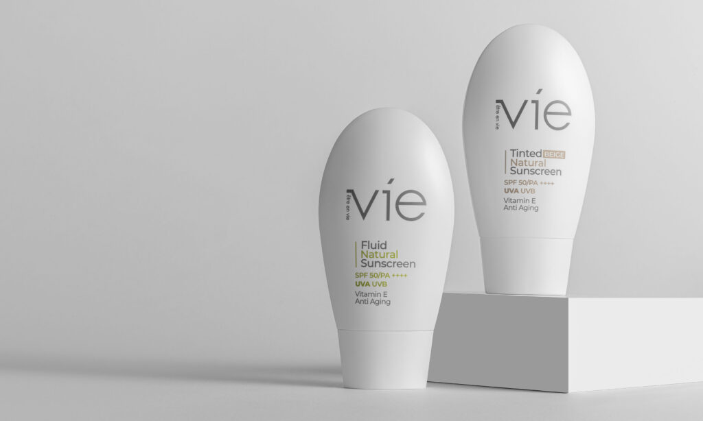 عکاسی محصولات برند آرایشی و بهداشتی vie که برای وب سایت و کاتالوگ گرفته شده که طبق بسته بندی عکس های مینیمال گرفته شده